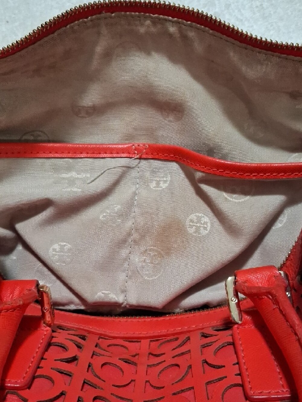 Tory Burch Red Perforated Leather Satchel with Removable Strap - Picture 7 of 15